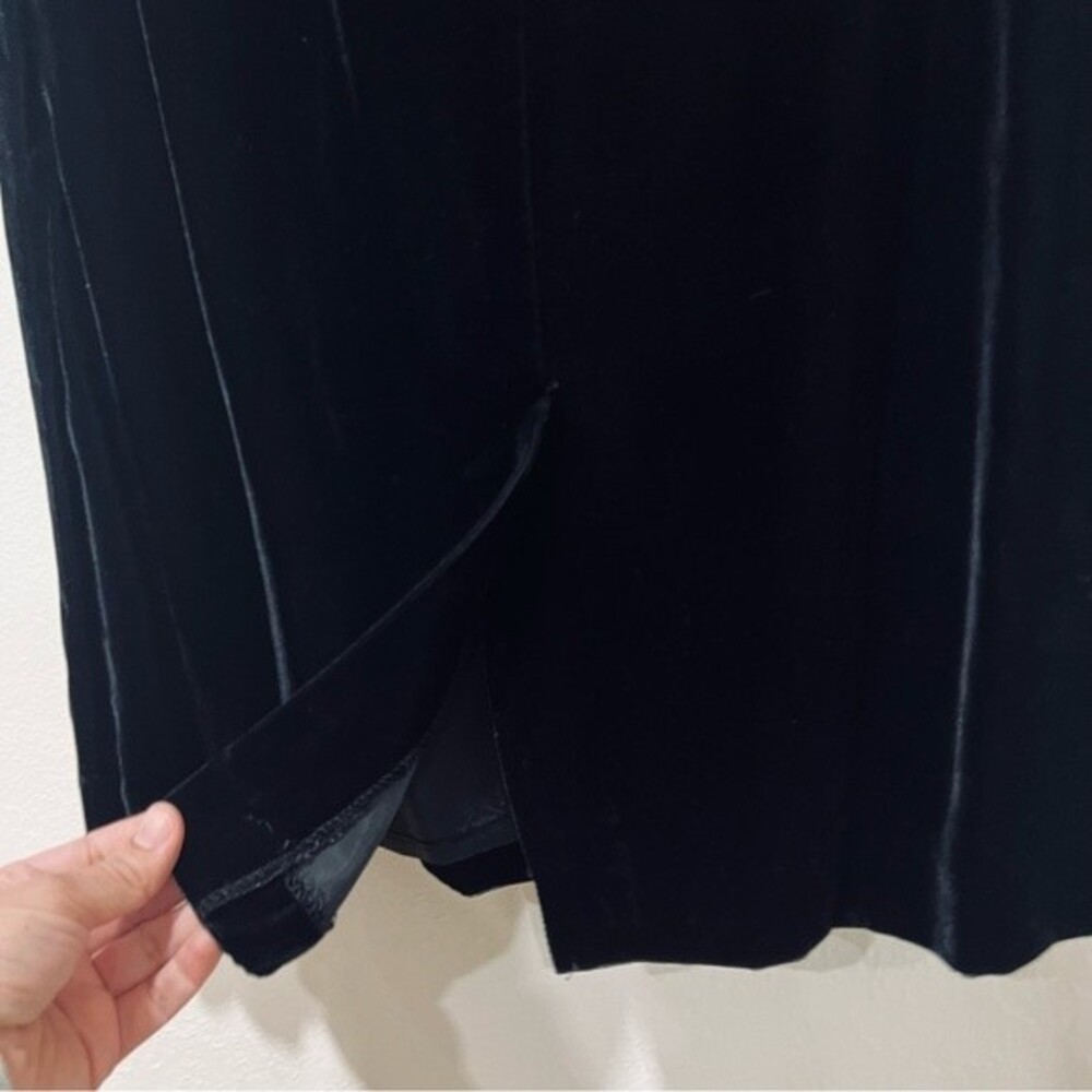NWT Vintage Michele Black Velvet Midi Skirt in Women’s Size Small - Picture 5 of 10